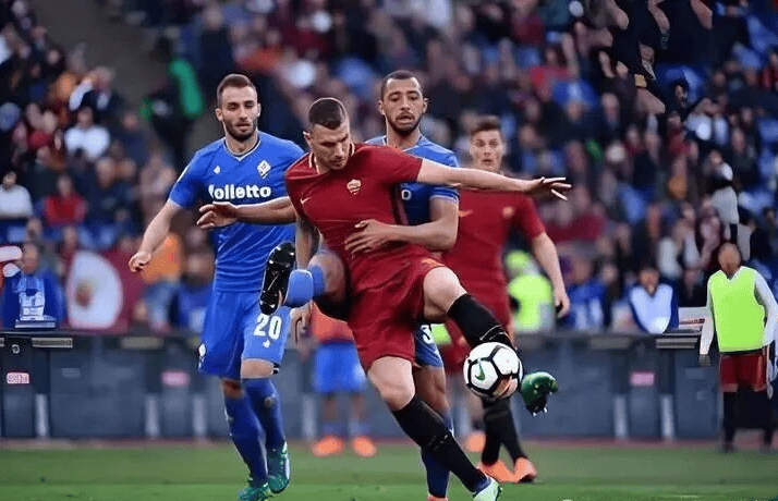 LOL官网-法兰克福vs门兴格拉德巴赫